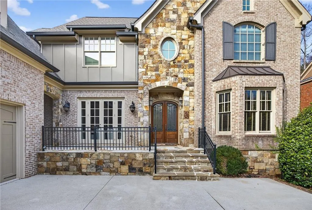 3640 Rivers Call Boulevard, Atlanta, Georgia 30339, 7 Bedrooms Bedrooms, 0 ,6 BathroomsBathrooms,Residential,For Sale,3640 Rivers Call Boulevard,7683436