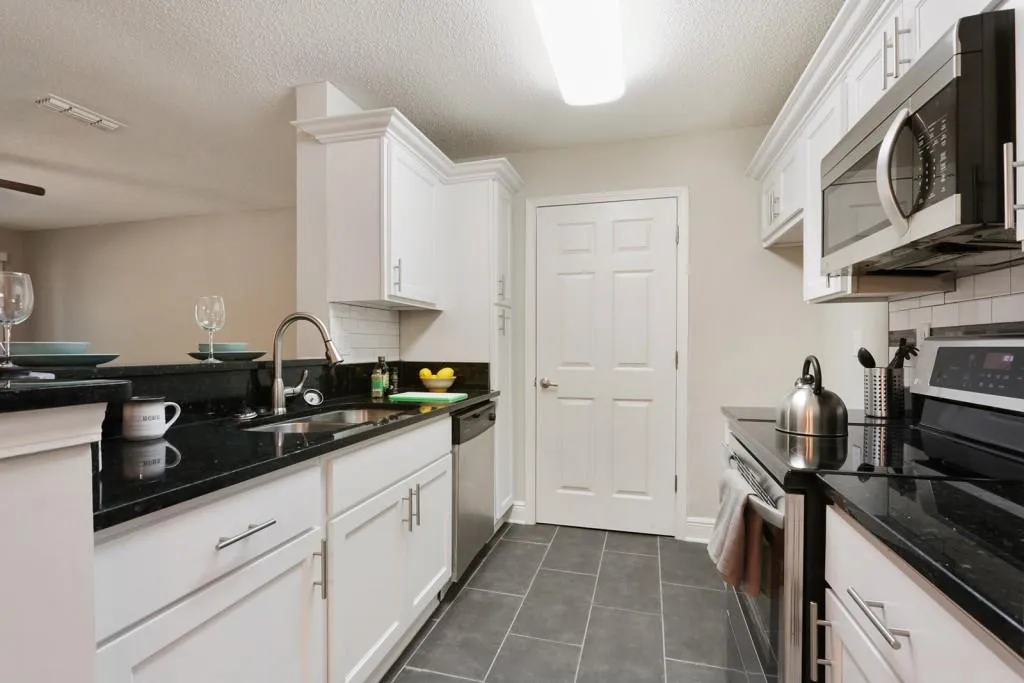 6108 Santa Fe Parkway Unit 6108, Sandy Springs, Georgia 30350, 2 Bedrooms Bedrooms, ,2 BathroomsBathrooms,Residential,Sold,6108 Santa Fe Parkway Unit 6108,6115111