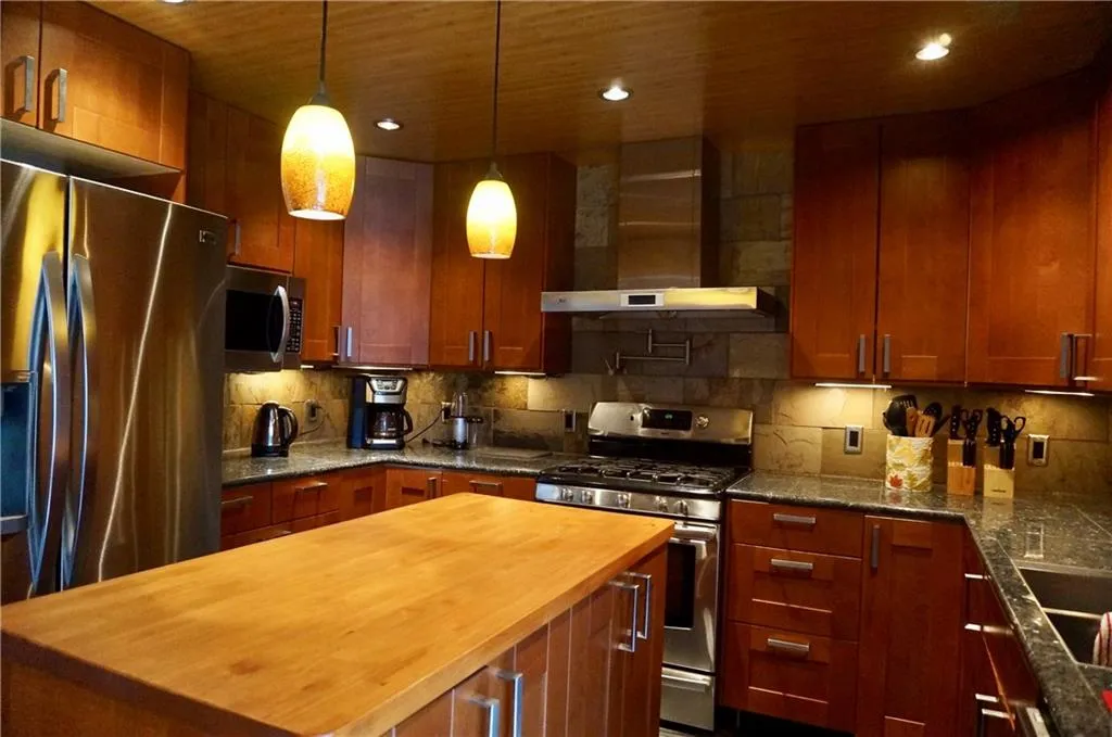 59 Mount Vernon Circle Unit 59, Atlanta, Georgia 30338, 3 Bedrooms Bedrooms, ,2 BathroomsBathrooms,Residential,Sold,59 Mount Vernon Circle Unit 59,5819516