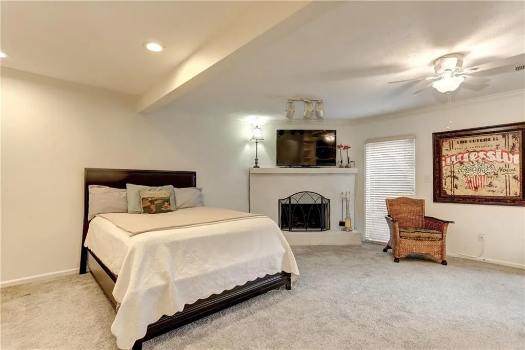 463 The North Chace, Sandy Springs, Georgia 30328, 4 Bedrooms Bedrooms, ,2 BathroomsBathrooms,Residential,Sold,463 The North Chace,6843617