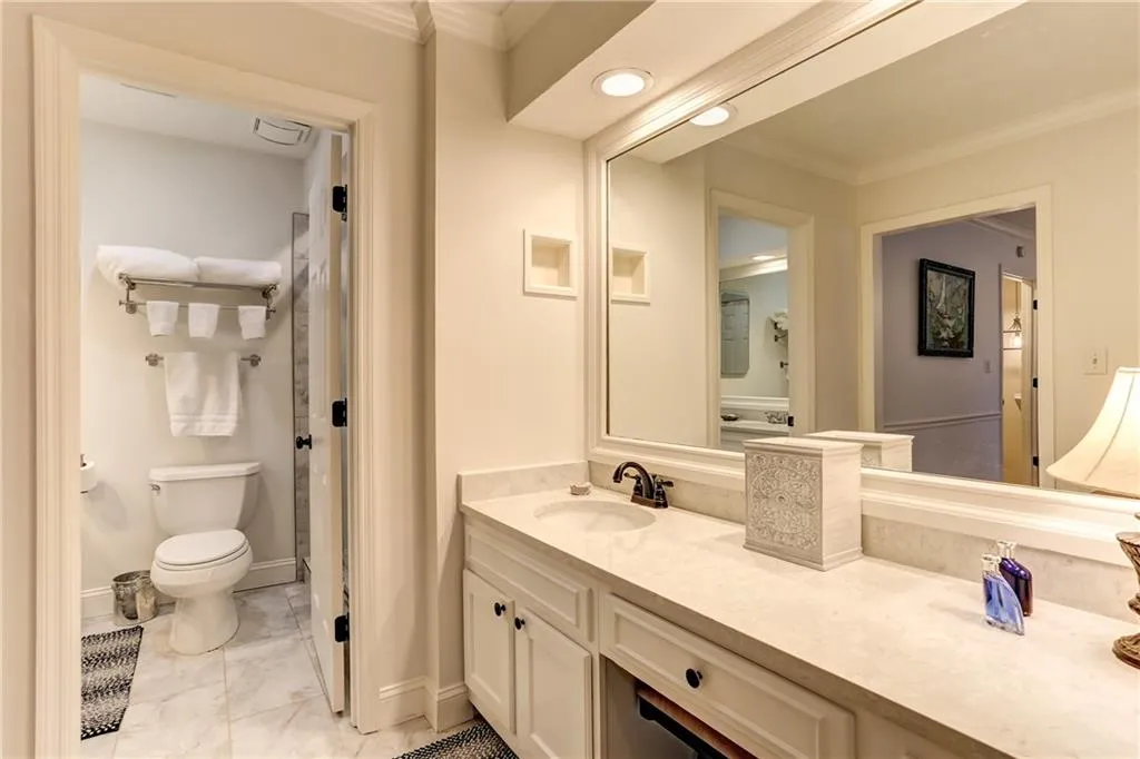 463 The North Chace, Sandy Springs, Georgia 30328, 4 Bedrooms Bedrooms, ,2 BathroomsBathrooms,Residential,Sold,463 The North Chace,6843617
