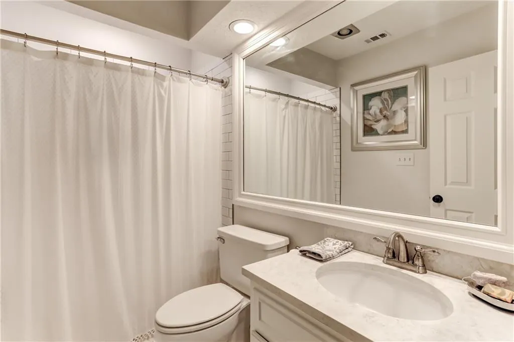 463 The North Chace, Sandy Springs, Georgia 30328, 4 Bedrooms Bedrooms, ,2 BathroomsBathrooms,Residential,Sold,463 The North Chace,6843617