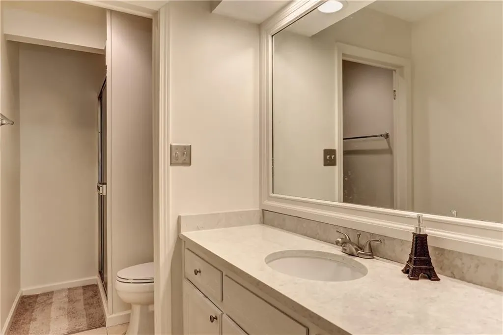 463 The North Chace, Sandy Springs, Georgia 30328, 4 Bedrooms Bedrooms, ,2 BathroomsBathrooms,Residential,Sold,463 The North Chace,6843617
