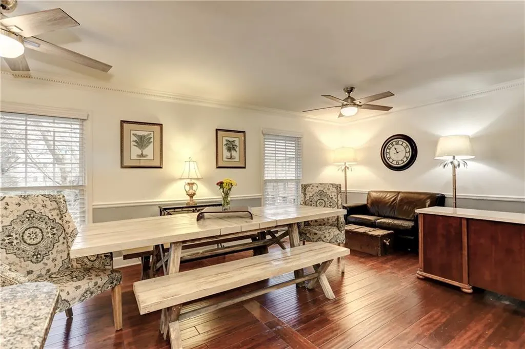 463 The North Chace, Sandy Springs, Georgia 30328, 4 Bedrooms Bedrooms, ,2 BathroomsBathrooms,Residential,Sold,463 The North Chace,6843617
