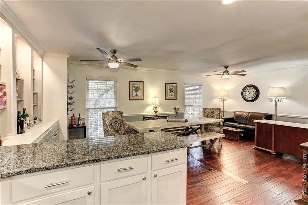 463 The North Chace, Sandy Springs, Georgia 30328, 4 Bedrooms Bedrooms, ,2 BathroomsBathrooms,Residential,Sold,463 The North Chace,6843617