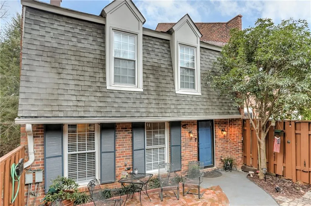 463 The North Chace, Sandy Springs, Georgia 30328, 4 Bedrooms Bedrooms, ,2 BathroomsBathrooms,Residential,Sold,463 The North Chace,6843617
