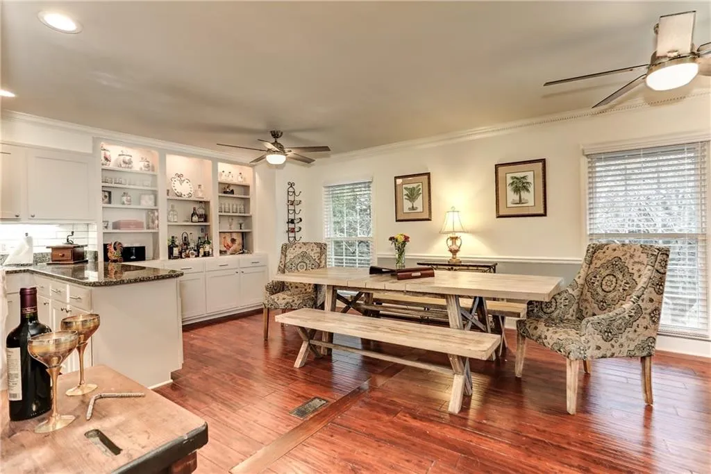 463 The North Chace, Sandy Springs, Georgia 30328, 4 Bedrooms Bedrooms, ,2 BathroomsBathrooms,Residential,Sold,463 The North Chace,6843617