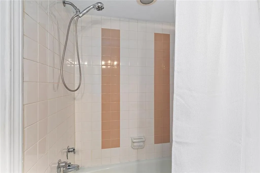 346 Carpenter Drive Unit 91, Sandy Springs, Georgia 30328, 2 Bedrooms Bedrooms, ,2 BathroomsBathrooms,Residential,Sold,346 Carpenter Drive Unit 91,7134513