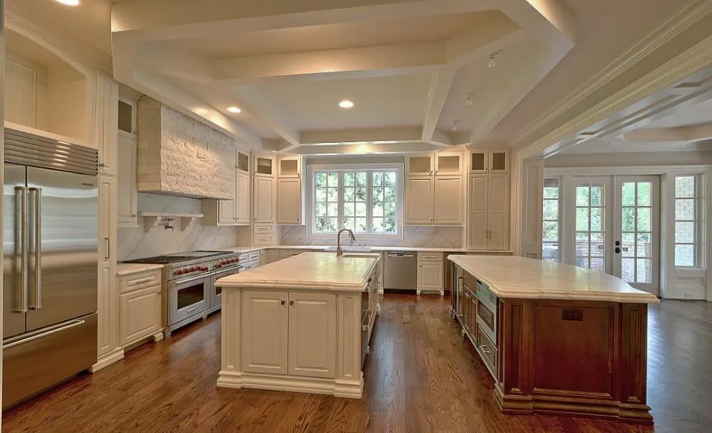 4555 Northside Drive, Atlanta, Georgia 30327, 5 Bedrooms Bedrooms, ,7 BathroomsBathrooms,Residential,Sold,4555 Northside Drive,5517245