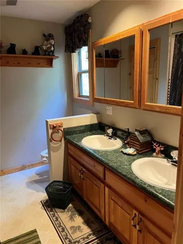 1170