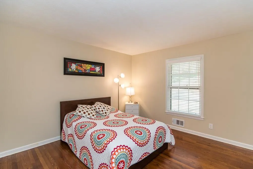 325 Westerhall Court, Atlanta, Georgia 30328, 3 Bedrooms Bedrooms, ,2 BathroomsBathrooms,Residential,Sold,325 Westerhall Court,5671785