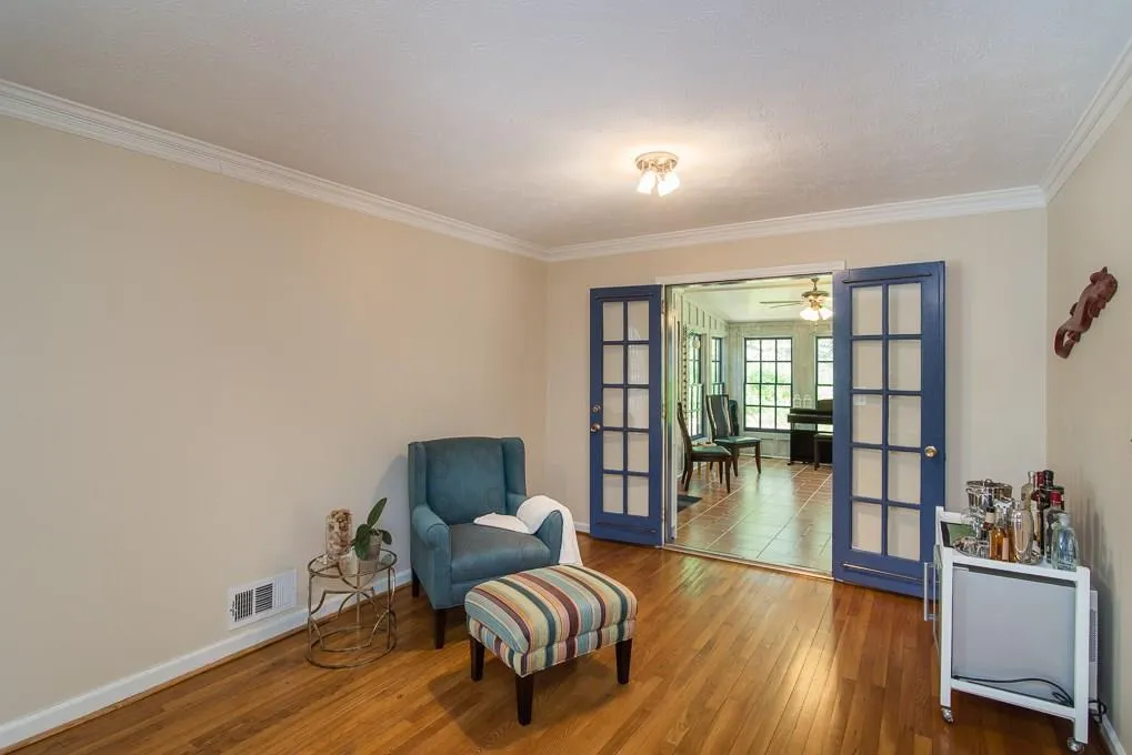 325 Westerhall Court, Atlanta, Georgia 30328, 3 Bedrooms Bedrooms, ,2 BathroomsBathrooms,Residential,Sold,325 Westerhall Court,5671785