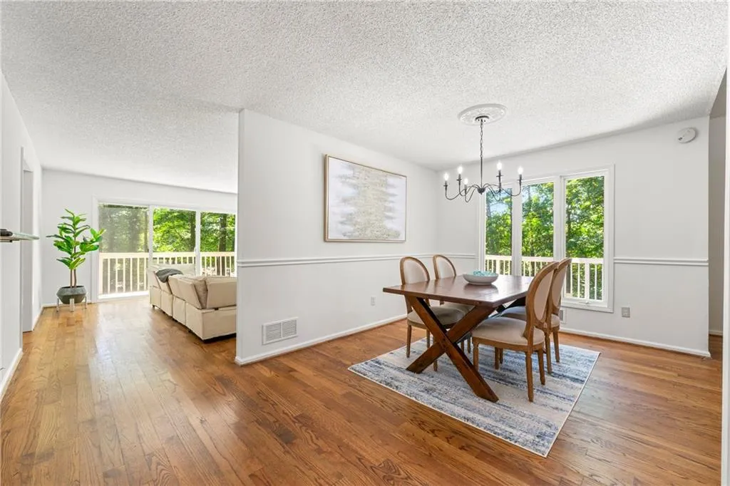 335 River Knoll Drive, Atlanta, Georgia 30328, 6 Bedrooms Bedrooms, ,3 BathroomsBathrooms,Residential,Sold,335 River Knoll Drive,7406631