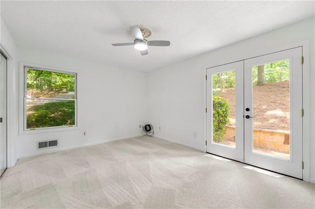 Secondary bedroom 1