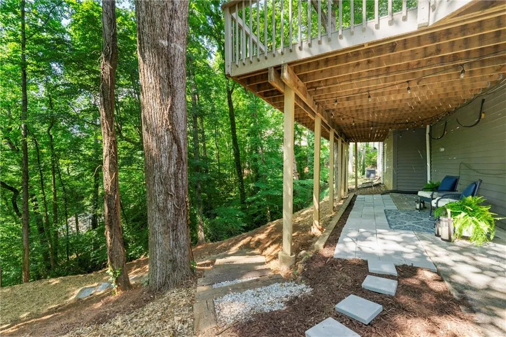 335 River Knoll Drive, Atlanta, Georgia 30328, 6 Bedrooms Bedrooms, ,3 BathroomsBathrooms,Residential,Sold,335 River Knoll Drive,7406631