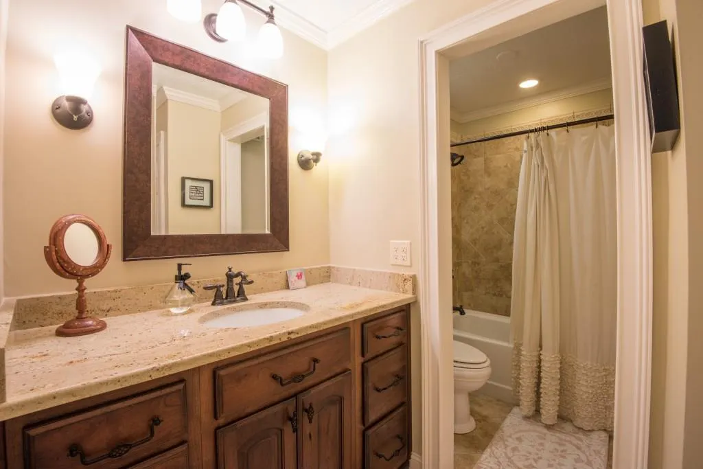 6510 Park Avenue Ne, Sandy Springs, Georgia 30342, 3 Bedrooms Bedrooms, ,1 BathroomBathrooms,Residential,Sold,6510 Park Avenue Ne,5933153