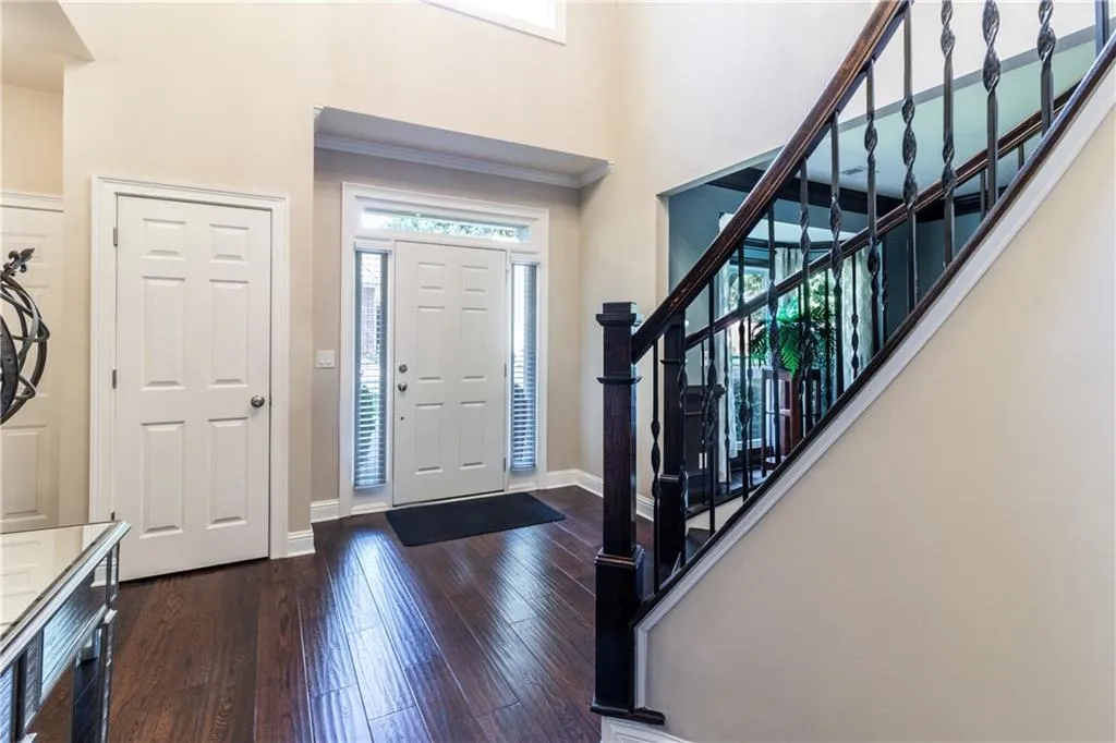 6420 Glen Oaks Lane, Sandy Springs, Georgia 30328, 4 Bedrooms Bedrooms, ,4 BathroomsBathrooms,Residential,Sold,6420 Glen Oaks Lane,6079684