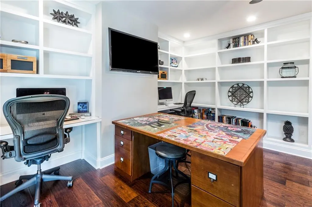 6420 Glen Oaks Lane, Sandy Springs, Georgia 30328, 4 Bedrooms Bedrooms, ,4 BathroomsBathrooms,Residential,Sold,6420 Glen Oaks Lane,6079684