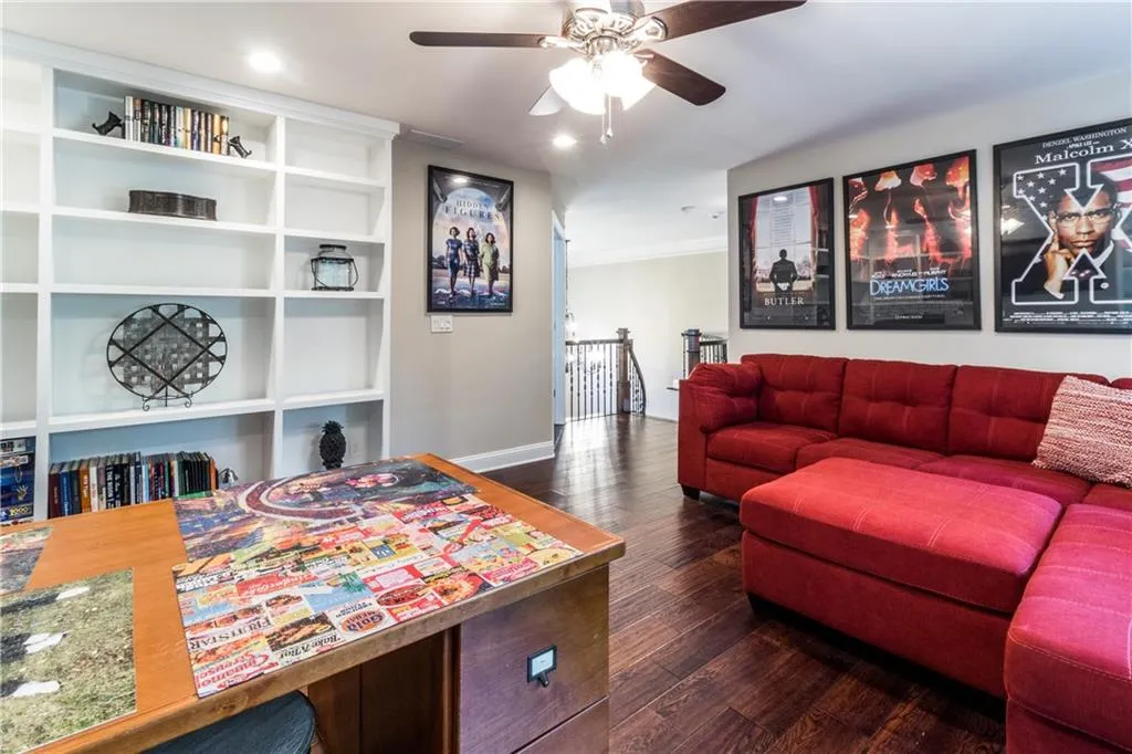 6420 Glen Oaks Lane, Sandy Springs, Georgia 30328, 4 Bedrooms Bedrooms, ,4 BathroomsBathrooms,Residential,Sold,6420 Glen Oaks Lane,6079684