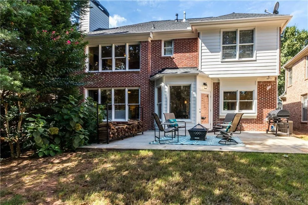 6420 Glen Oaks Lane, Sandy Springs, Georgia 30328, 4 Bedrooms Bedrooms, ,4 BathroomsBathrooms,Residential,Sold,6420 Glen Oaks Lane,6079684