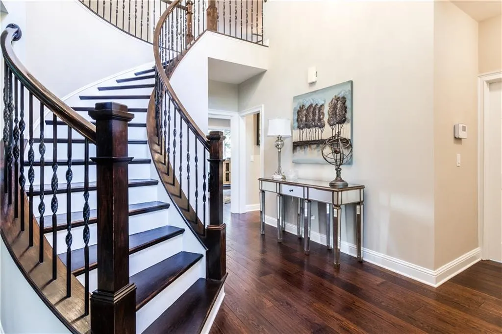 6420 Glen Oaks Lane, Sandy Springs, Georgia 30328, 4 Bedrooms Bedrooms, ,4 BathroomsBathrooms,Residential,Sold,6420 Glen Oaks Lane,6079684