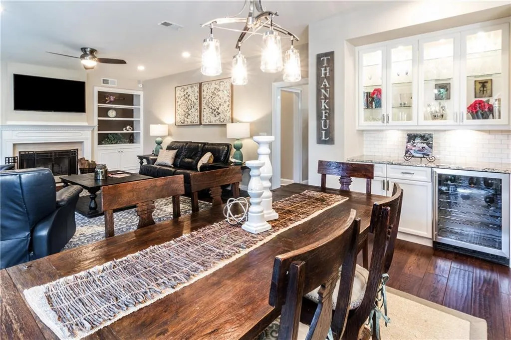 6420 Glen Oaks Lane, Sandy Springs, Georgia 30328, 4 Bedrooms Bedrooms, ,4 BathroomsBathrooms,Residential,Sold,6420 Glen Oaks Lane,6079684