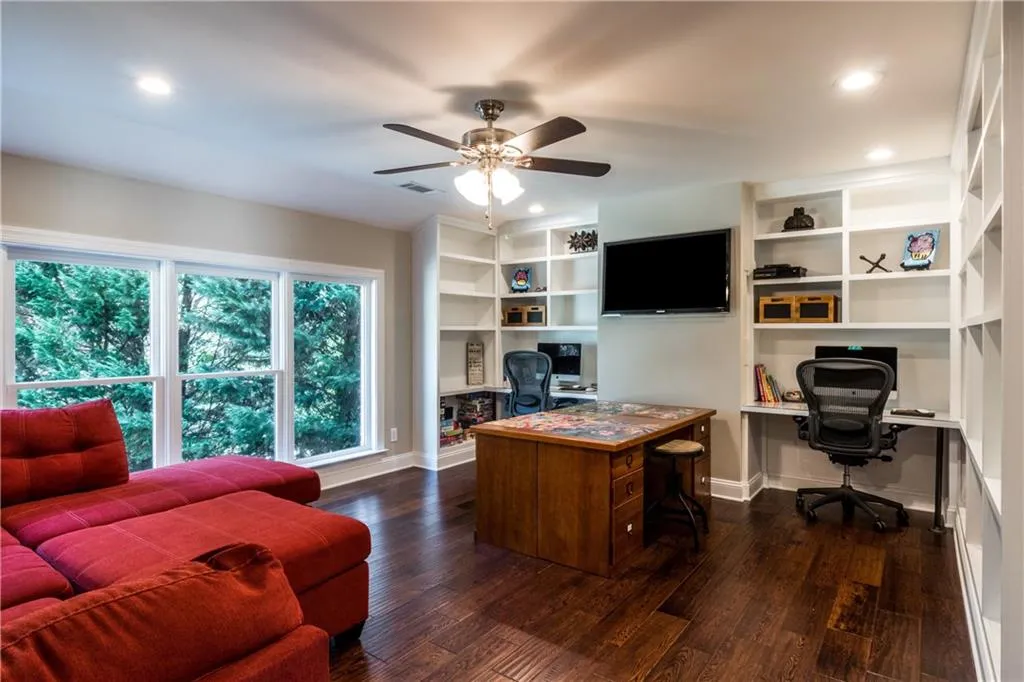 6420 Glen Oaks Lane, Sandy Springs, Georgia 30328, 4 Bedrooms Bedrooms, ,4 BathroomsBathrooms,Residential,Sold,6420 Glen Oaks Lane,6079684