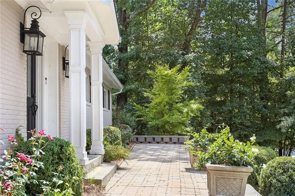 6533 Cherry Tree Lane, Atlanta, Georgia 30328, 4 Bedrooms Bedrooms, ,3 BathroomsBathrooms,Residential,Sold,6533 Cherry Tree Lane,6603386