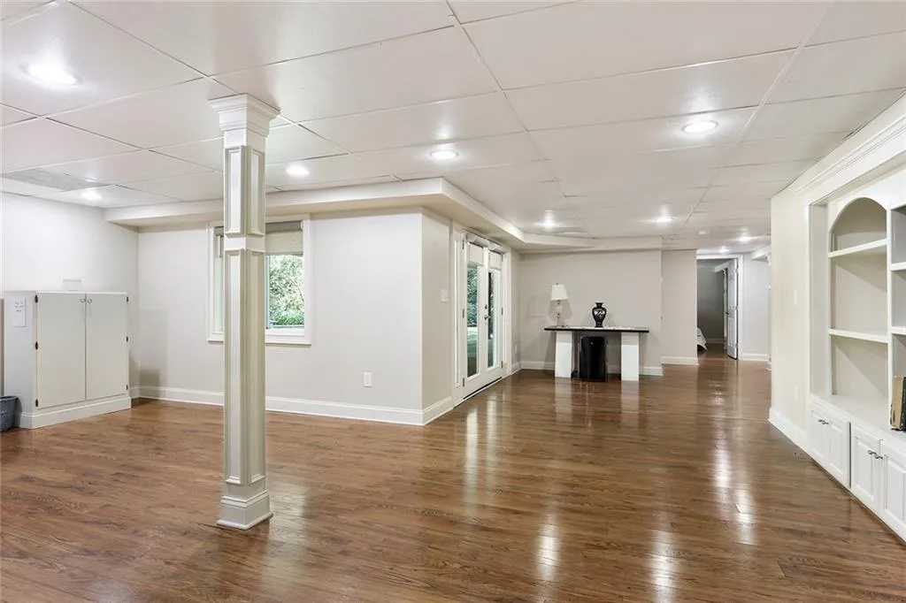 6533 Cherry Tree Lane, Atlanta, Georgia 30328, 4 Bedrooms Bedrooms, ,3 BathroomsBathrooms,Residential,Sold,6533 Cherry Tree Lane,6603386
