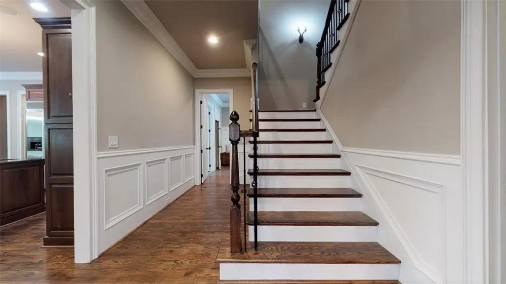 4585 Peachtree Dunwoody Road, Sandy Springs, Georgia 30342, 5 Bedrooms Bedrooms, ,4 BathroomsBathrooms,Residential,Sold,4585 Peachtree Dunwoody Road,6878417