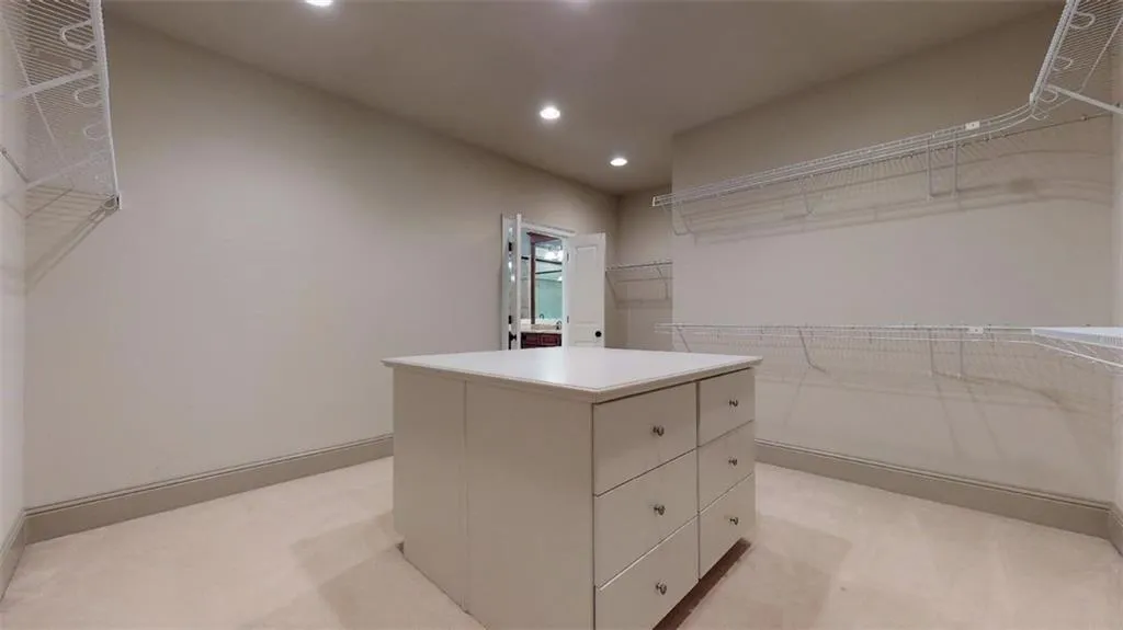 4585 Peachtree Dunwoody Road, Sandy Springs, Georgia 30342, 5 Bedrooms Bedrooms, ,4 BathroomsBathrooms,Residential,Sold,4585 Peachtree Dunwoody Road,6878417