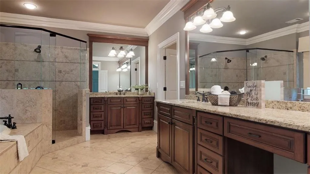 4585 Peachtree Dunwoody Road, Sandy Springs, Georgia 30342, 5 Bedrooms Bedrooms, ,4 BathroomsBathrooms,Residential,Sold,4585 Peachtree Dunwoody Road,6878417