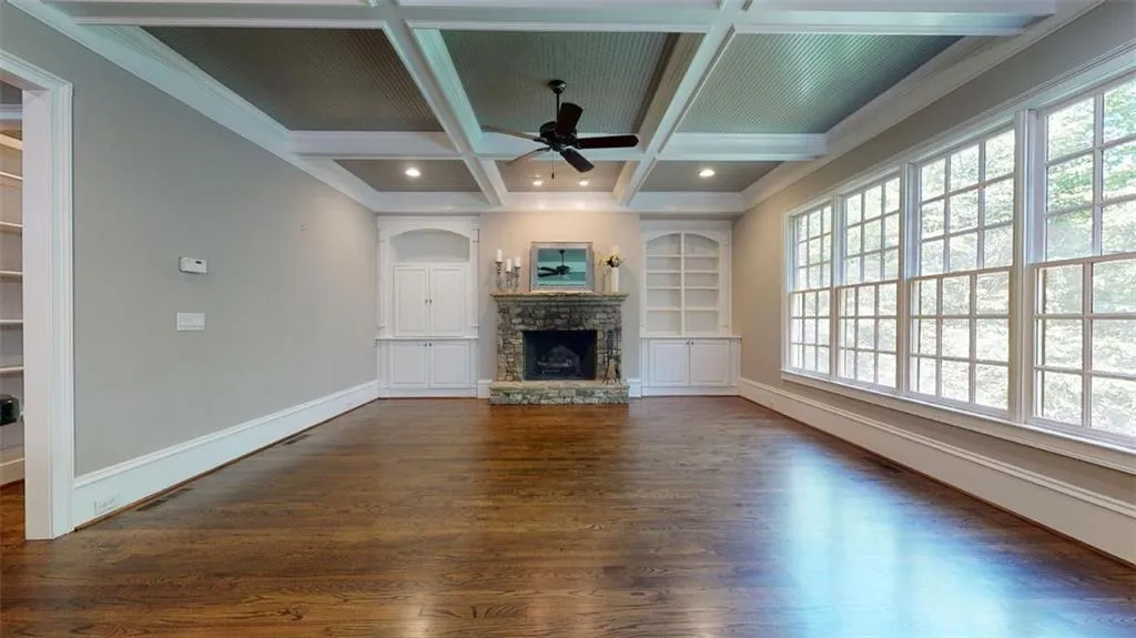 4585 Peachtree Dunwoody Road, Sandy Springs, Georgia 30342, 5 Bedrooms Bedrooms, ,4 BathroomsBathrooms,Residential,Sold,4585 Peachtree Dunwoody Road,6878417