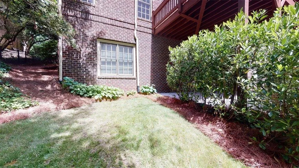 4585 Peachtree Dunwoody Road, Sandy Springs, Georgia 30342, 5 Bedrooms Bedrooms, ,4 BathroomsBathrooms,Residential,Sold,4585 Peachtree Dunwoody Road,6878417