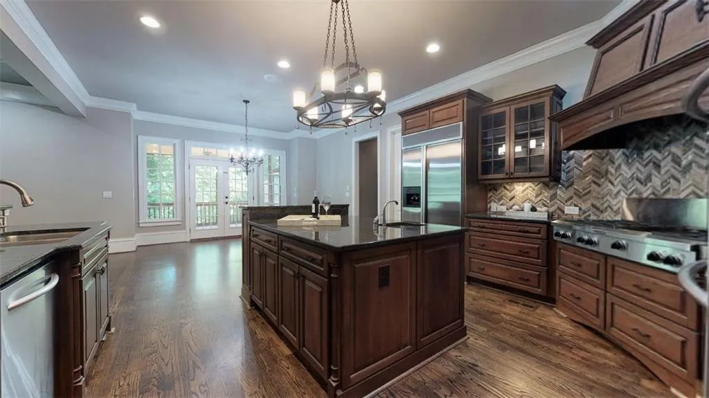 4585 Peachtree Dunwoody Road, Sandy Springs, Georgia 30342, 5 Bedrooms Bedrooms, ,4 BathroomsBathrooms,Residential,Sold,4585 Peachtree Dunwoody Road,6878417