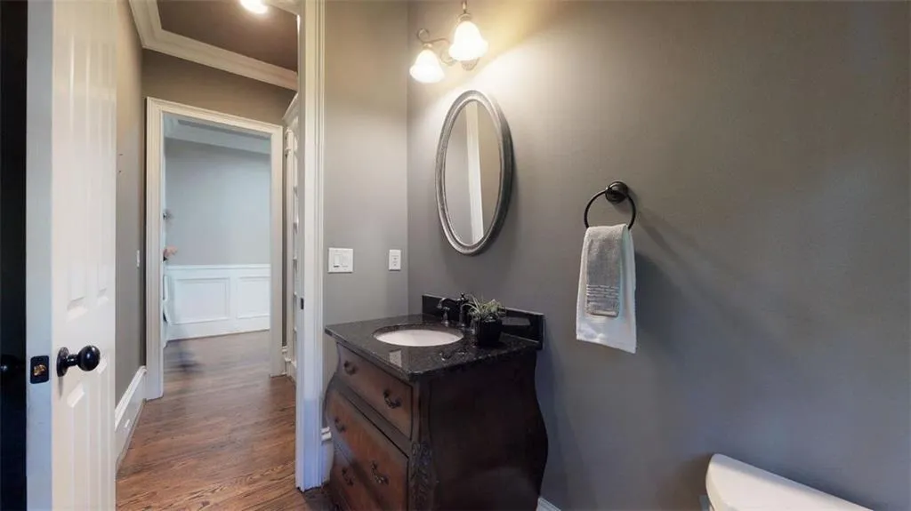 4585 Peachtree Dunwoody Road, Sandy Springs, Georgia 30342, 5 Bedrooms Bedrooms, ,4 BathroomsBathrooms,Residential,Sold,4585 Peachtree Dunwoody Road,6878417