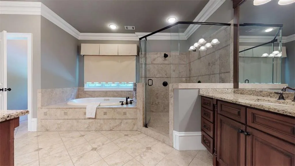 4585 Peachtree Dunwoody Road, Sandy Springs, Georgia 30342, 5 Bedrooms Bedrooms, ,4 BathroomsBathrooms,Residential,Sold,4585 Peachtree Dunwoody Road,6878417
