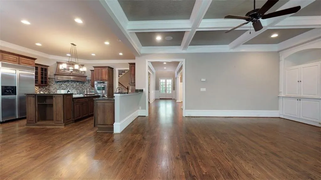 4585 Peachtree Dunwoody Road, Sandy Springs, Georgia 30342, 5 Bedrooms Bedrooms, ,4 BathroomsBathrooms,Residential,Sold,4585 Peachtree Dunwoody Road,6878417