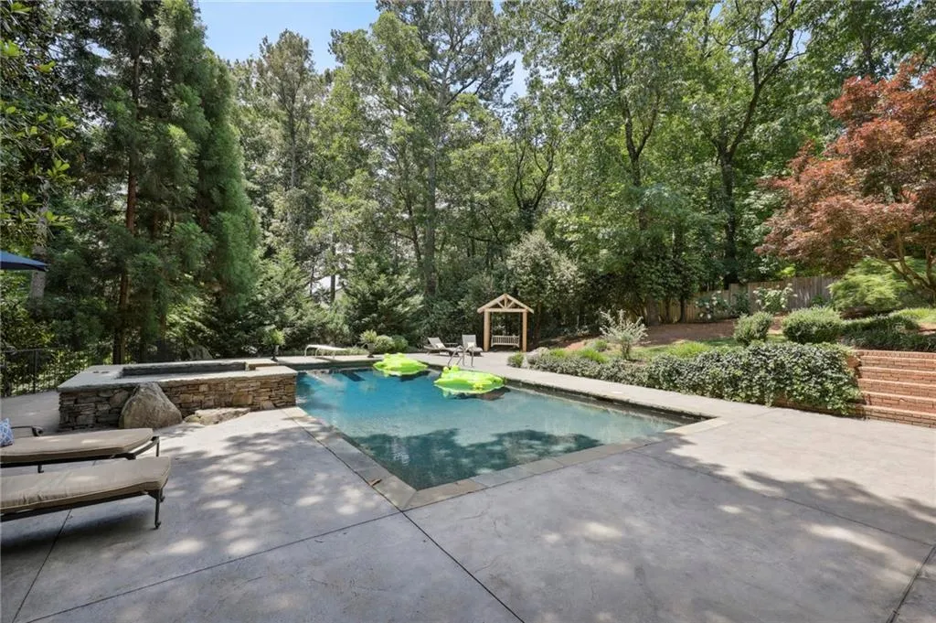 800 Overhill Court, Sandy Springs, Georgia 30328, 5 Bedrooms Bedrooms, ,4 BathroomsBathrooms,Residential,Sold,800 Overhill Court,7058718 800 Overhill Court, Sandy Springs, Georgia 30328, 5 Bedrooms Bedrooms, ,4 BathroomsBathrooms,Residential,Sold,800 Overhill Court,7058718