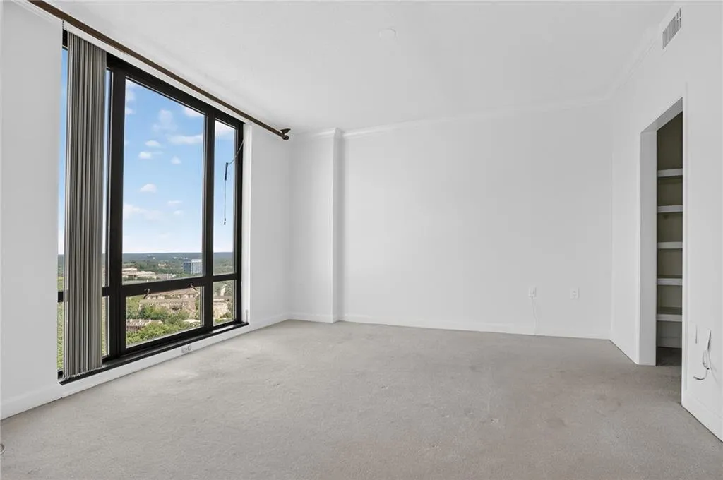 3475 Oak Valley Road Ne Unit 2350, Atlanta, Georgia 30326, 2 Bedrooms Bedrooms, ,2 BathroomsBathrooms,Residential,For Sale,3475 Oak Valley Road Ne Unit 2350,7627440