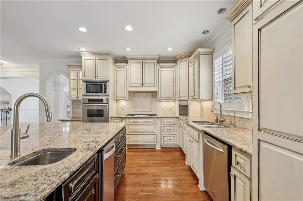 1017 Madeline Lane, Atlanta, Georgia 30350, 3 Bedrooms Bedrooms, ,2 BathroomsBathrooms,Residential,For Sale,1017 Madeline Lane,7745272