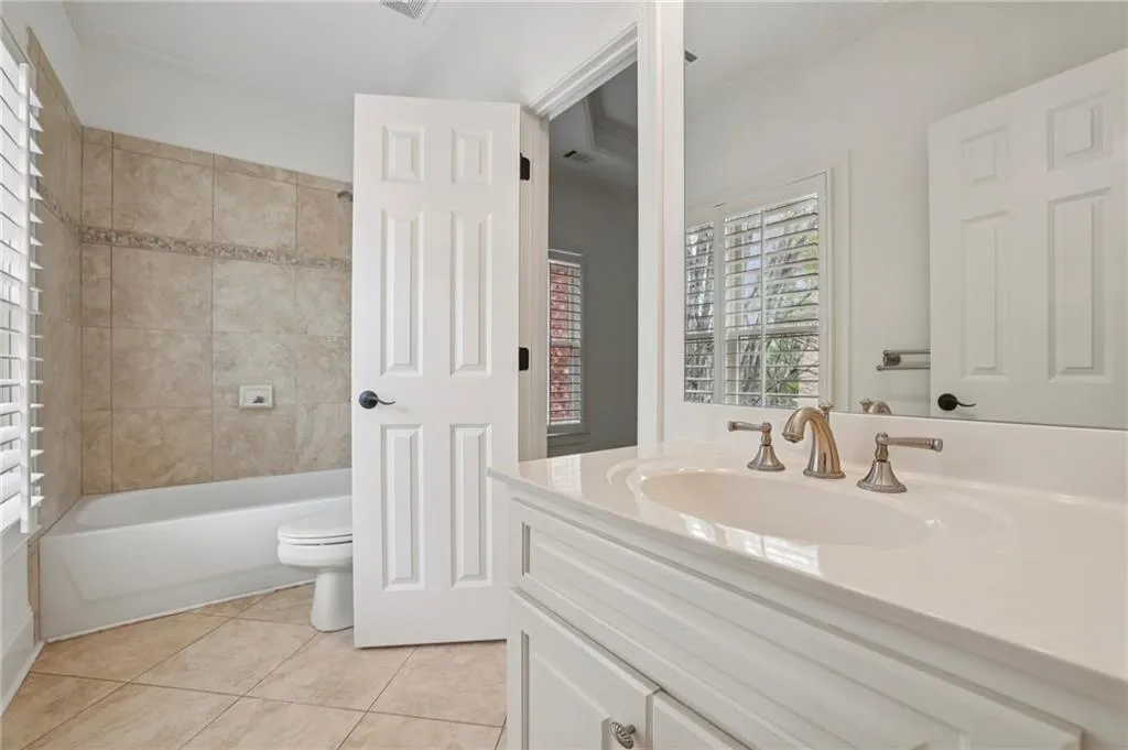 1017 Madeline Lane, Atlanta, Georgia 30350, 3 Bedrooms Bedrooms, ,2 BathroomsBathrooms,Residential,For Sale,1017 Madeline Lane,7745272