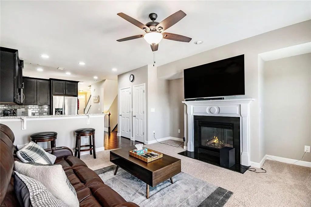 7620 Stoneridge Drive, Atlanta, Georgia 30328, 3 Bedrooms Bedrooms, ,3 BathroomsBathrooms,Residential,Sold,7620 Stoneridge Drive,7552292