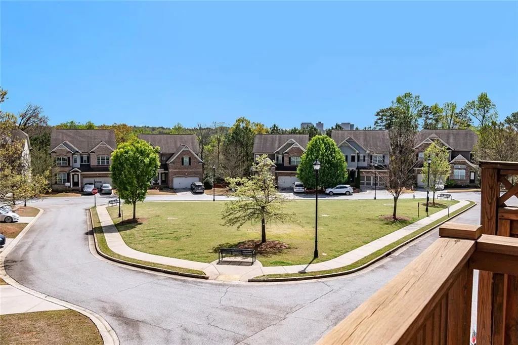 7620 Stoneridge Drive, Atlanta, Georgia 30328, 3 Bedrooms Bedrooms, ,3 BathroomsBathrooms,Residential,Sold,7620 Stoneridge Drive,7552292
