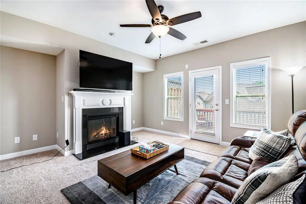7620 Stoneridge Drive, Atlanta, Georgia 30328, 3 Bedrooms Bedrooms, ,3 BathroomsBathrooms,Residential,Sold,7620 Stoneridge Drive,7552292