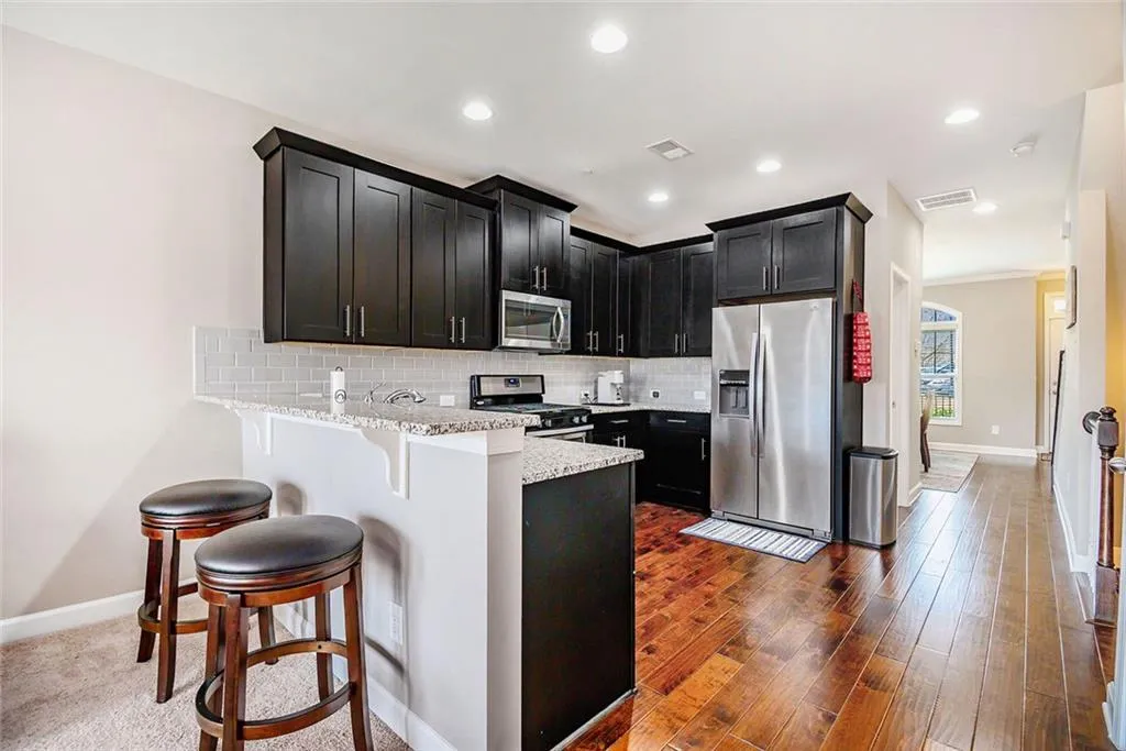 7620 Stoneridge Drive, Atlanta, Georgia 30328, 3 Bedrooms Bedrooms, ,3 BathroomsBathrooms,Residential,Sold,7620 Stoneridge Drive,7552292