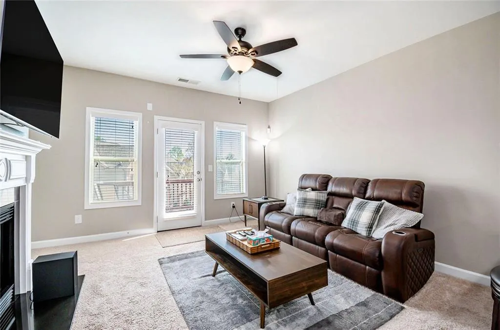 7620 Stoneridge Drive, Atlanta, Georgia 30328, 3 Bedrooms Bedrooms, ,3 BathroomsBathrooms,Residential,Sold,7620 Stoneridge Drive,7552292