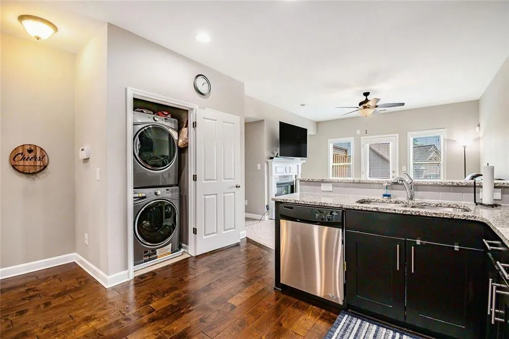 7620 Stoneridge Drive, Atlanta, Georgia 30328, 3 Bedrooms Bedrooms, ,3 BathroomsBathrooms,Residential,Sold,7620 Stoneridge Drive,7552292