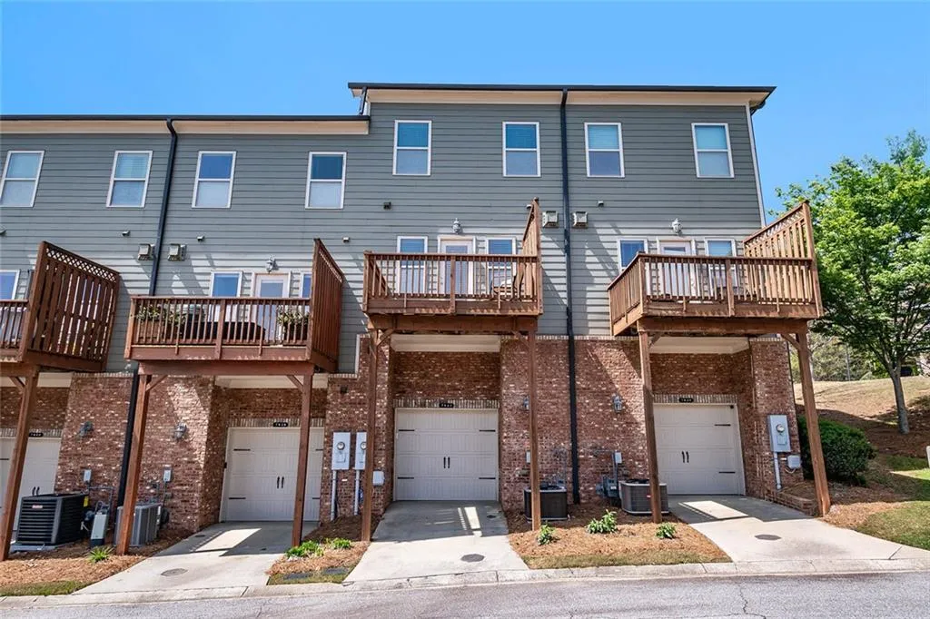 7620 Stoneridge Drive, Atlanta, Georgia 30328, 3 Bedrooms Bedrooms, ,3 BathroomsBathrooms,Residential,Sold,7620 Stoneridge Drive,7552292