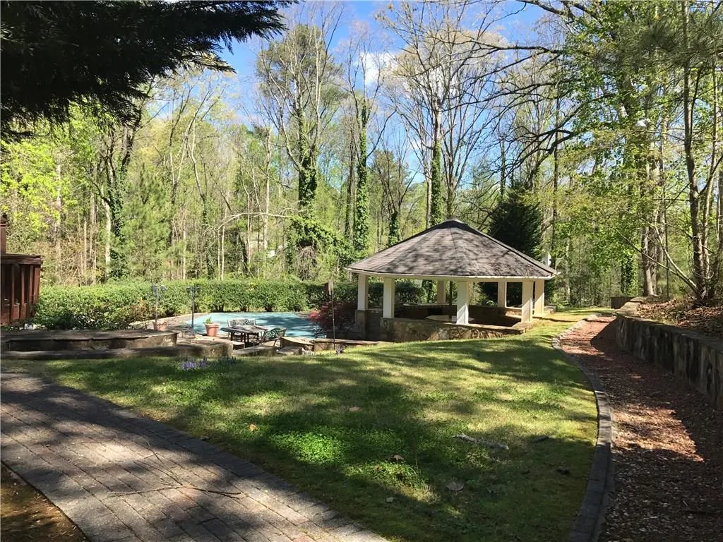 6235 Riverside Drive, Sandy Springs, Georgia 30328, 6 Bedrooms Bedrooms, ,4 BathroomsBathrooms,Residential,Sold,6235 Riverside Drive,5826748